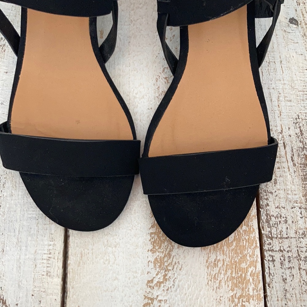SOLD Charlotte Russe Block Heel - Picture 3 of 6